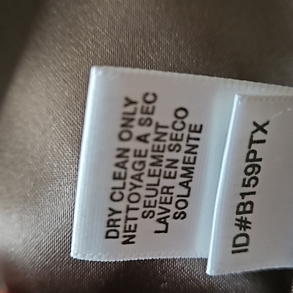 Strapless formal dress. - Picture 9 of 9